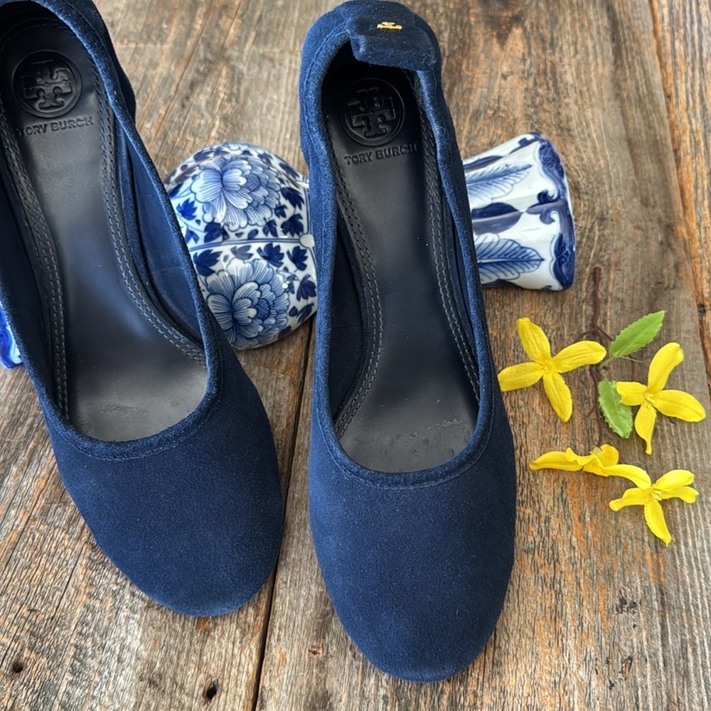 Tory Burch Therese 65MM Suede Veg Pump Royal Navy Size 9